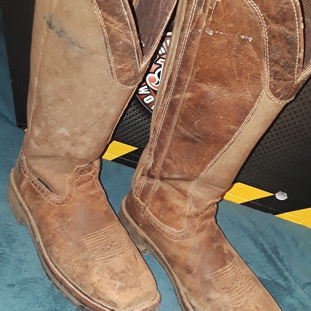 Snake boots